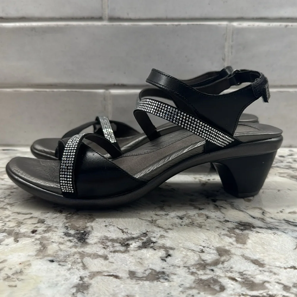 Naot Black Women's Strappy Rhinestone Sandals a Size 7 - Picture 2 of 9